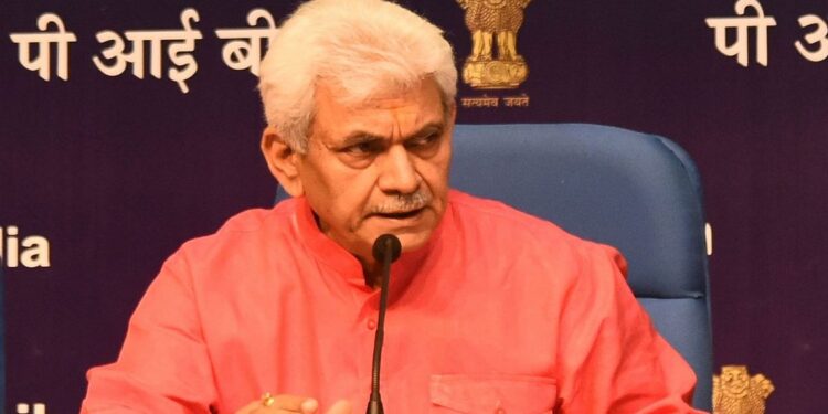 Lieutenant Governor JKUT Tells Bureaucrats To Pull Their Socks Up