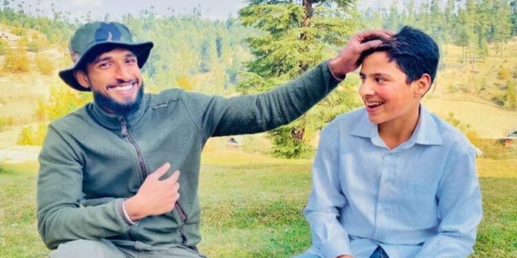 Army Major finds a friend in Kashmir teen who can’t speak or hear, sponsors his education